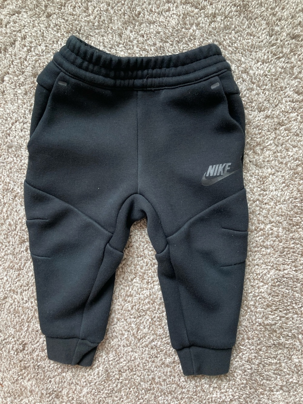 Nike Tech Fleece jogger sweatpants 12 M